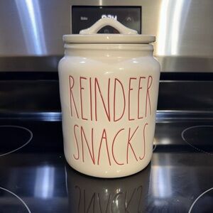NWT, Rae Dunn Reindeer Snacks canister